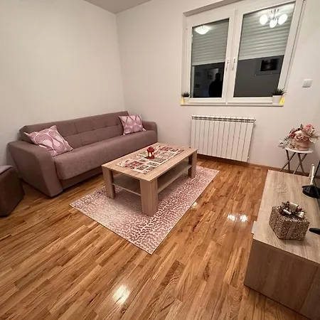 Apartman Carolija Apartamento Pale